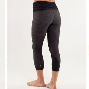 Lululemon Gray Embrace Leggings Crop, Size 4